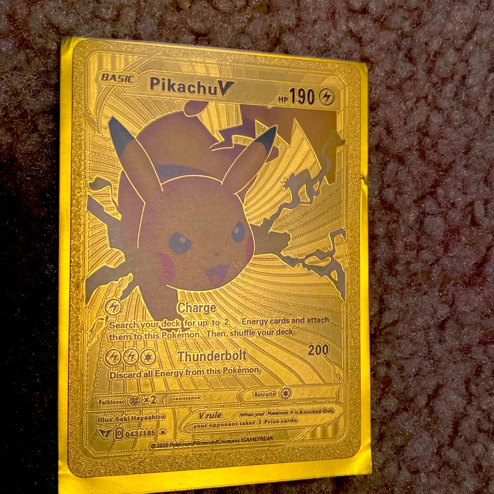 Gold Pikachu V